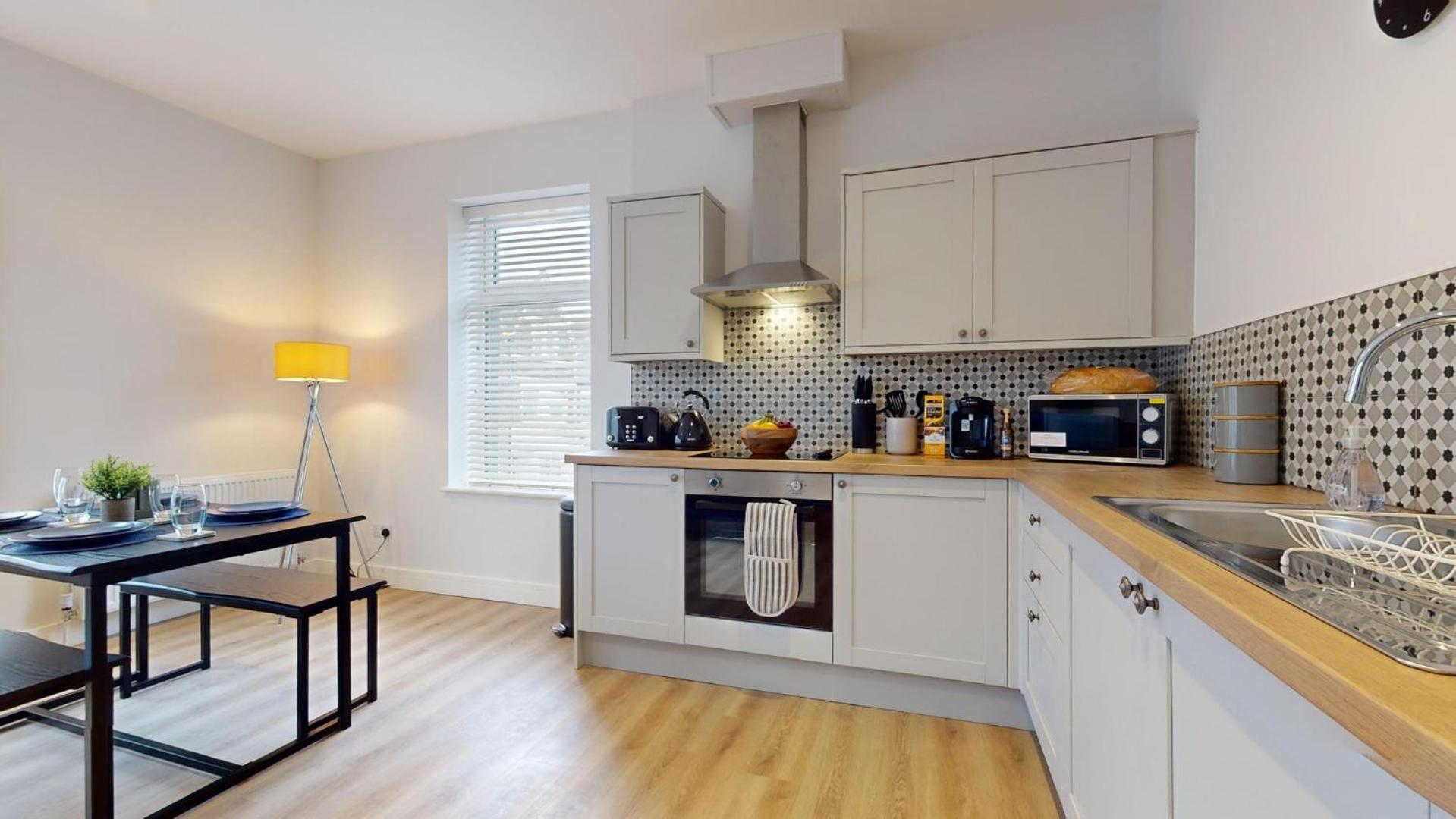 Impressive Two Bedroom | Wifi Cardiff Exterior photo